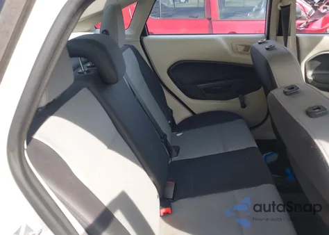 2013 Ford Fiesta S z USA, uszkodzony, nr VIN 3FADP4AJ9DM191664